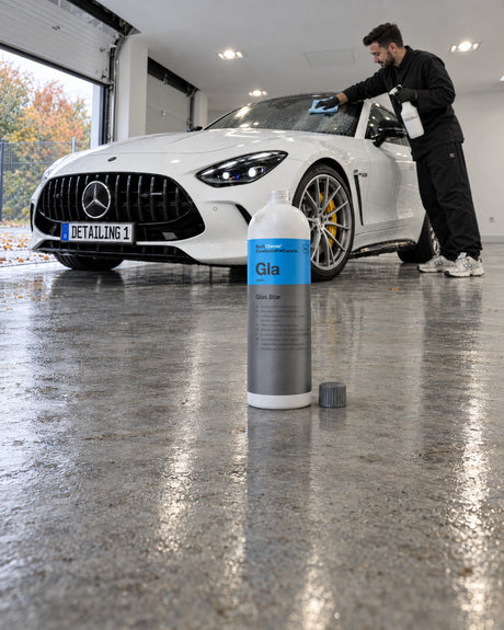 Detailing1 Hero: Glasreiniger — voorruit streeploos reinigen (mobiel)