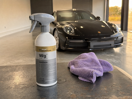 Koch-Chemie WetGloss Wg 500 ml auf der Werkbank in der Werkstatt