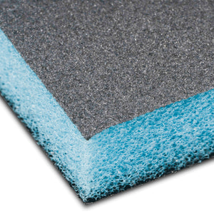 Schleifoberfläche und blauer Schaumkern des COLOURLOCK "Sanding Pad" Leder-Schleifpads